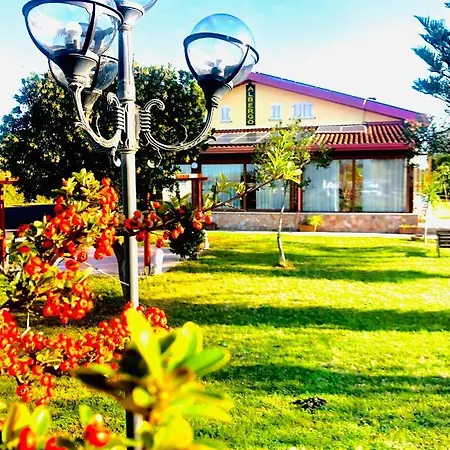 La Primula Hotel *